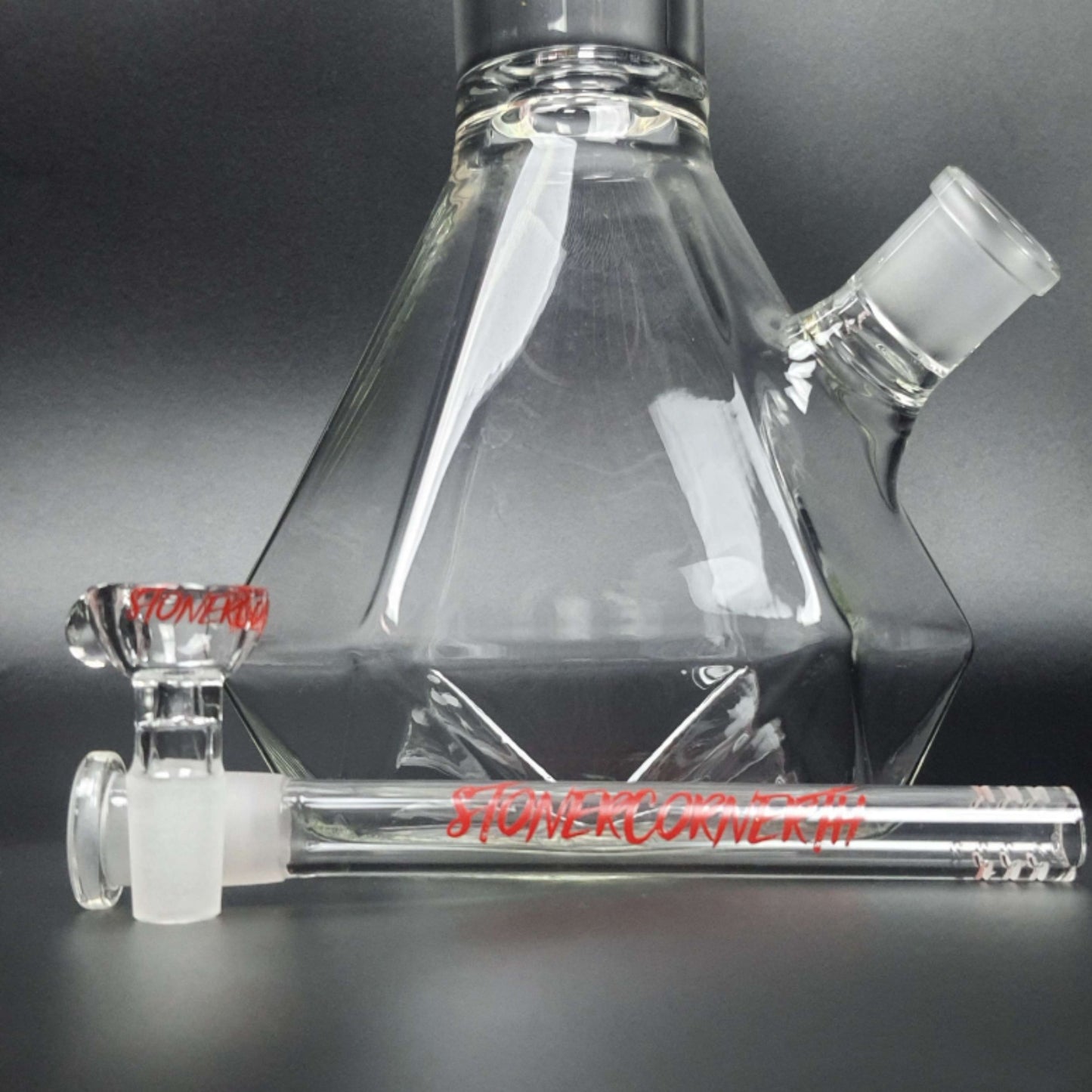 Glass Bong | STONERCORNERTH DIAMOND BONG 22 INCH