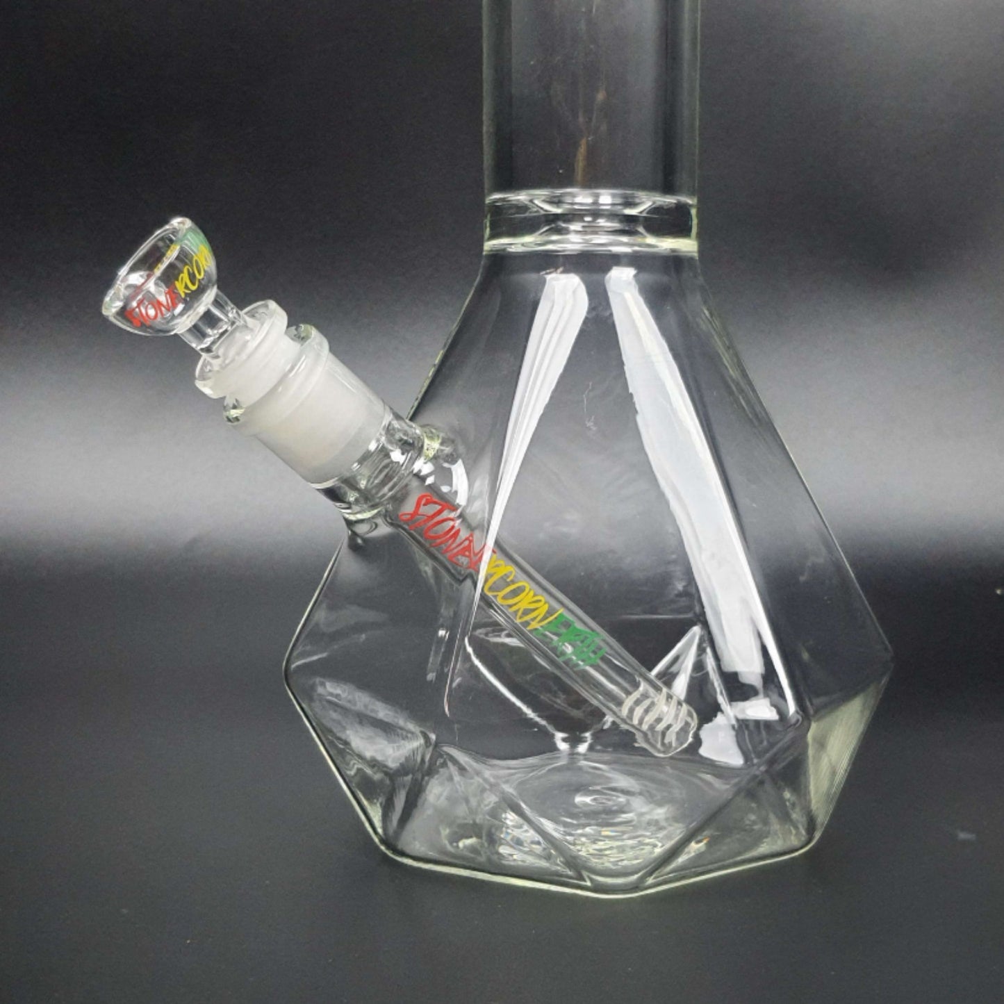 Glass Bong | STONERCORNERTH DIAMOND BONG 22 INCH