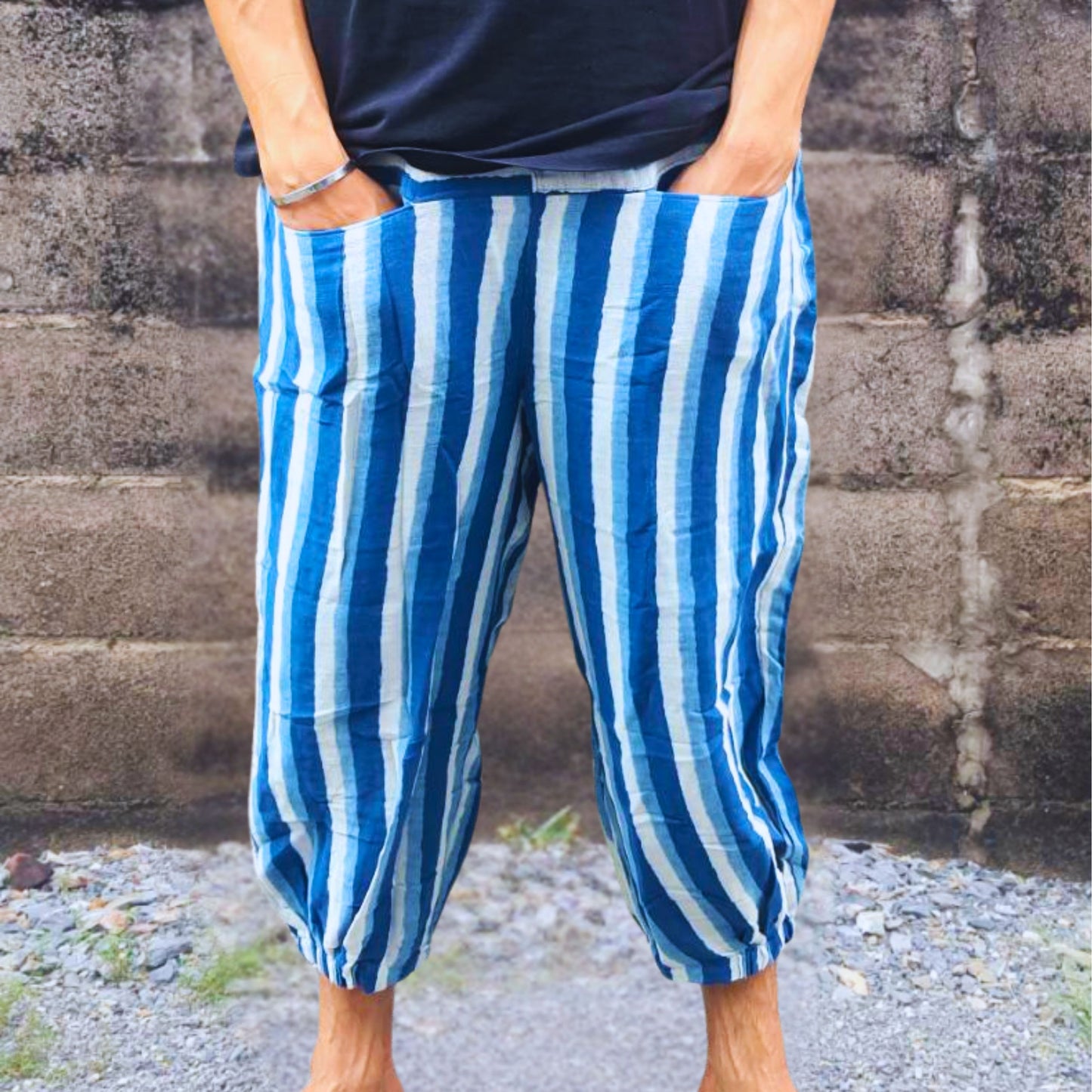 RAK MAE รักแม่ | COMFY NAKORN PRATOM COTTON JOGGER PANTS (CUFF END FINISH) - INDIGO-WHITE STRAIGGHT STRIPE LINE