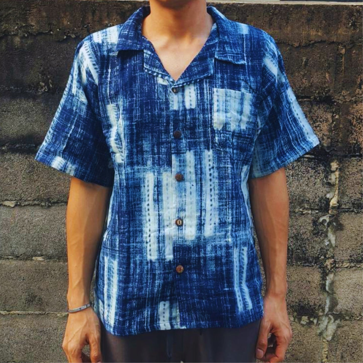 RAK MAE รักแม่ | COMFY HAWAIIAN COTTON SHIRT - TRIBAL BRUSH STROKE