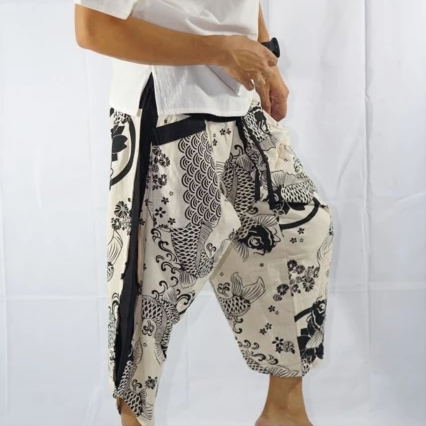 RAK MAE รักแม่ | COMFY CHIANG MAI COTTON JOGGER SHORTS PANTS (SAMURAI FINISH) - WHITE KOI & SAKURA (REGULAR SIZE)