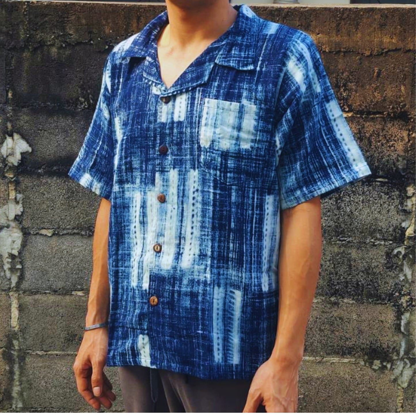 RAK MAE รักแม่ | COMFY HAWAIIAN COTTON SHIRT - TRIBAL BRUSH STROKE