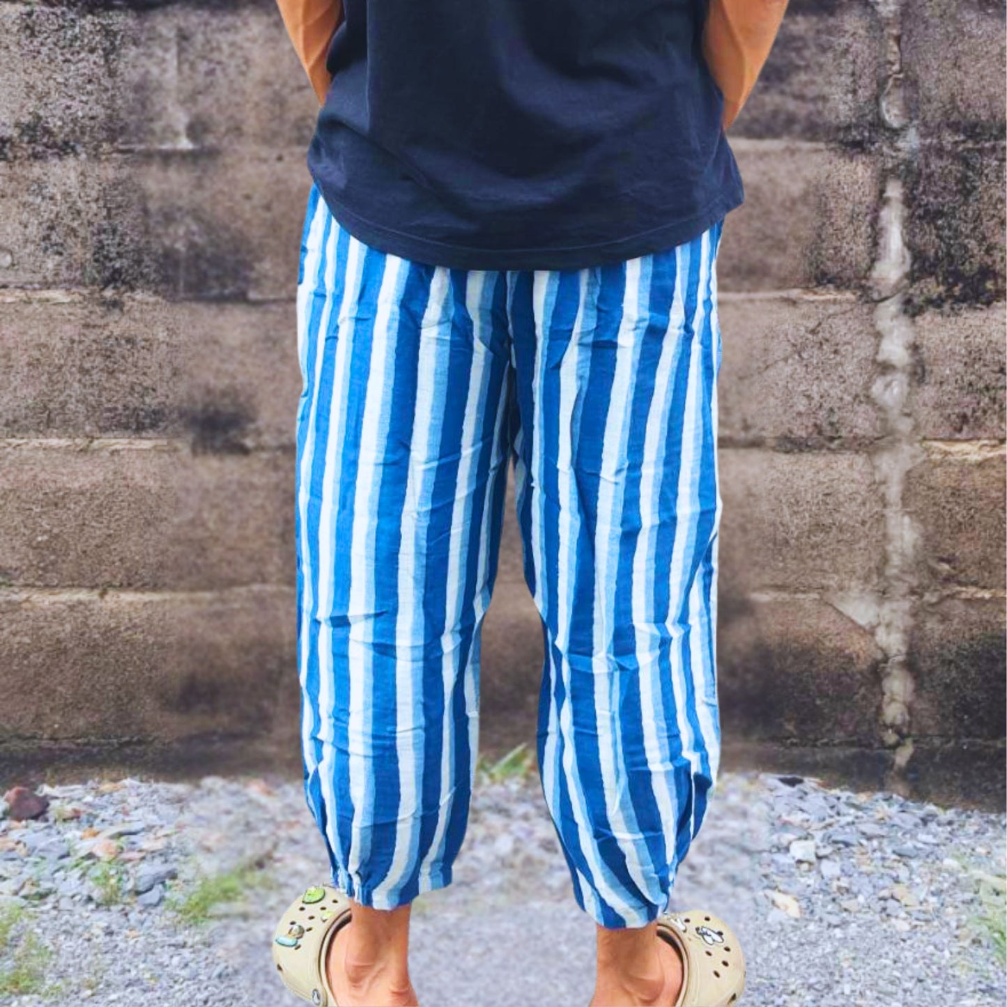 RAK MAE รักแม่ | COMFY NAKORN PRATOM COTTON JOGGER PANTS (CUFF END FINISH) - INDIGO-WHITE STRAIGGHT STRIPE LINE