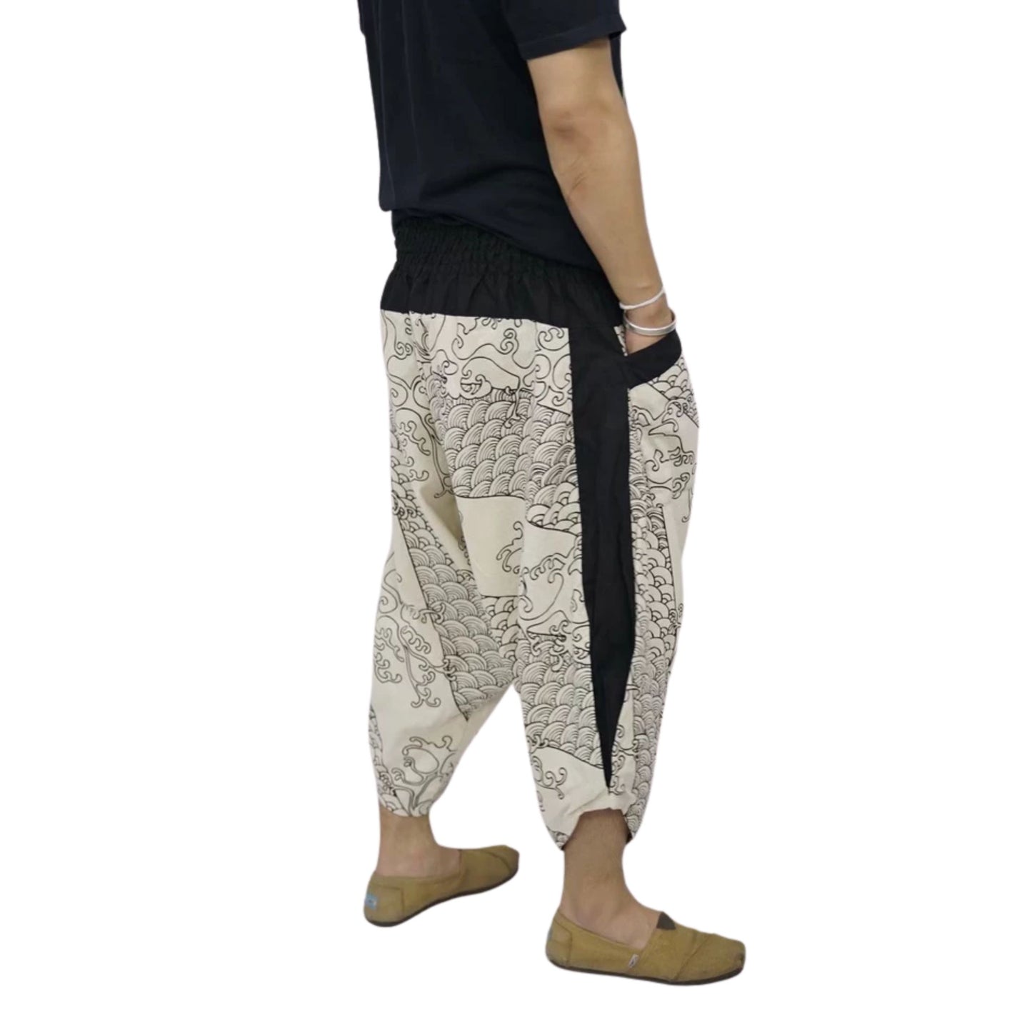 RAK MAE รักแม่ | COMFY CHIANG MAI COTTON JOGGER SHORTS PANTS (SAMURAI FINISH) - WHITE OCEAN (REGULAR SIZE)