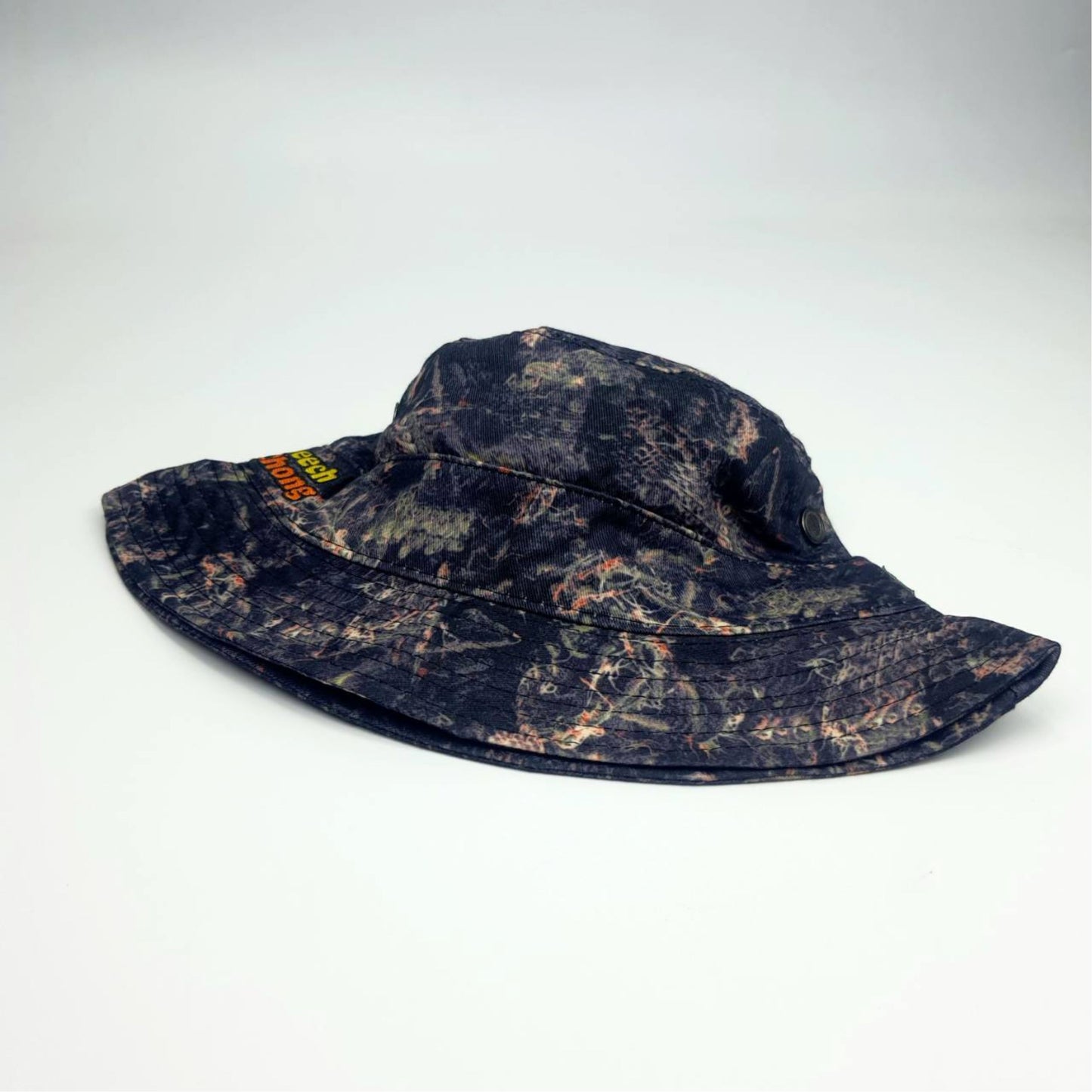 BUCKET CAYLER & SONS | CHEECH & CHONG