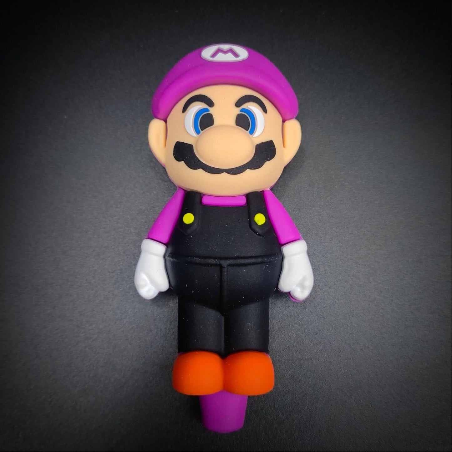 PIPE | PHOENIX MARIO SILICONE PIPE 4 INCH