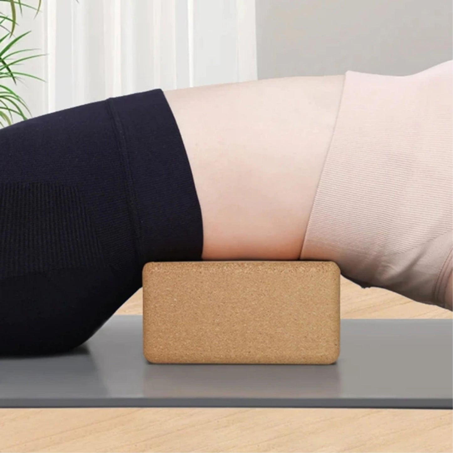 CORK YOGA BLOCK SIZE: 16CM X 8CM X 22.5CM