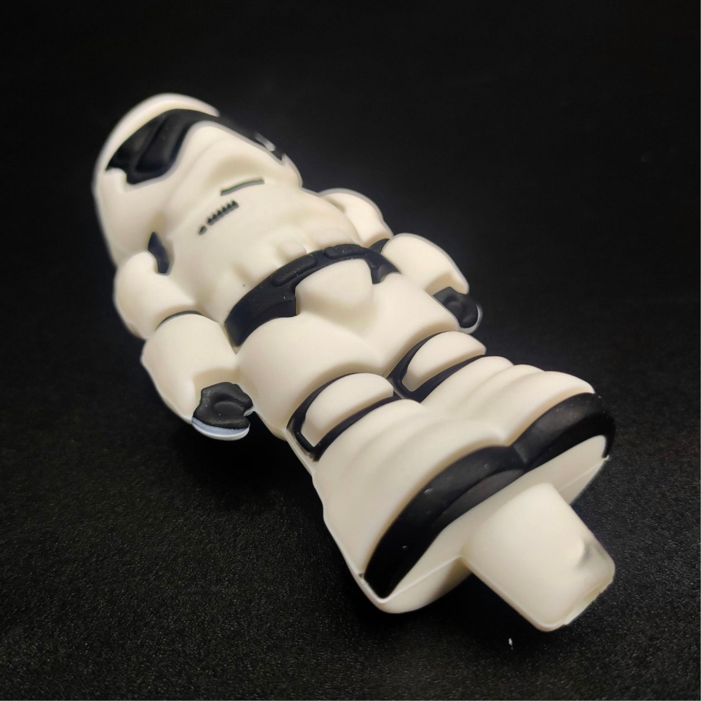 PIPE | PHOENIX STROM TROOPER SILICONE PIPE 4 INCH