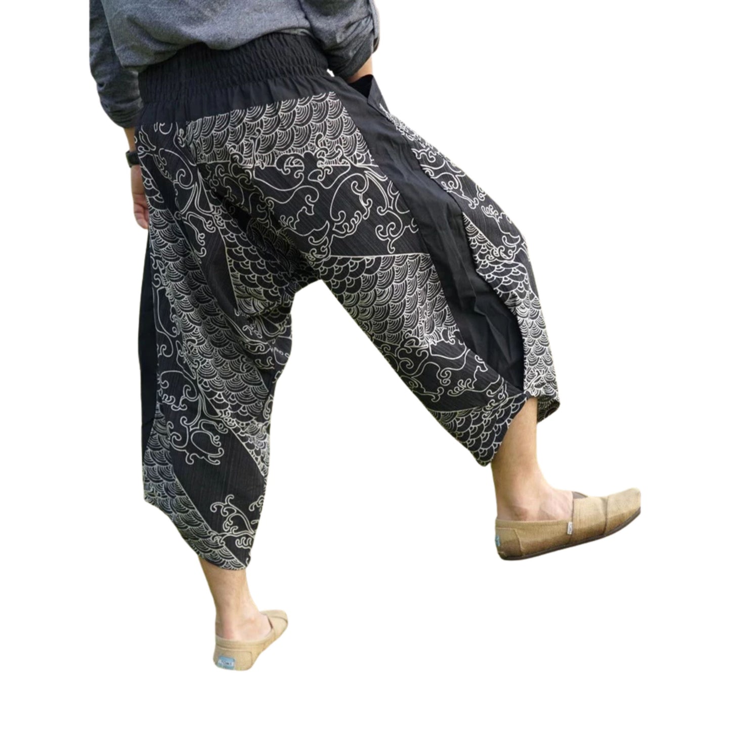 RAK MAE รักแม่ | COMFY CHIANG MAI COTTON JOGGER SHORTS PANTS (SAMURAI FINISH) - BLACK OCEAN (REGULAR SIZE)