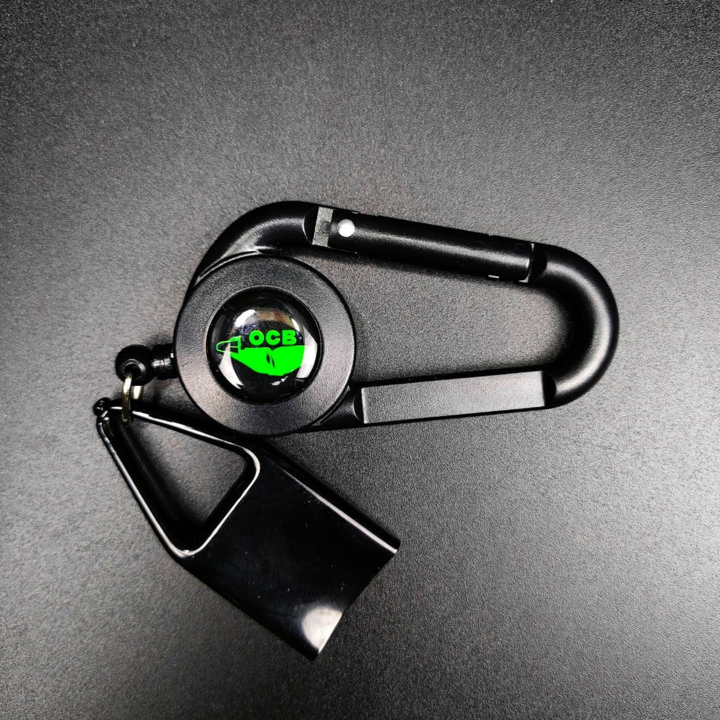 GIFT | OCB CARABINER WITH LIGHTER RETRACTABLE LEASH