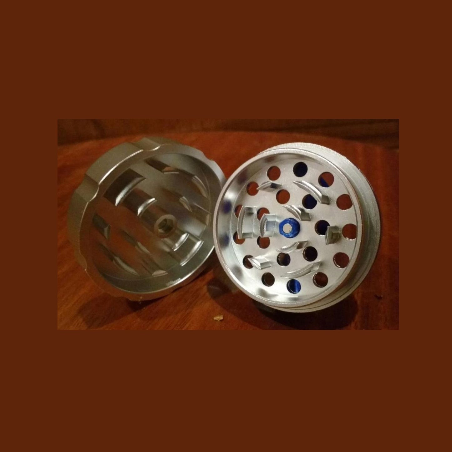 GRINDER | ALPACA HERB GRINDER &amp; DIAPENSER