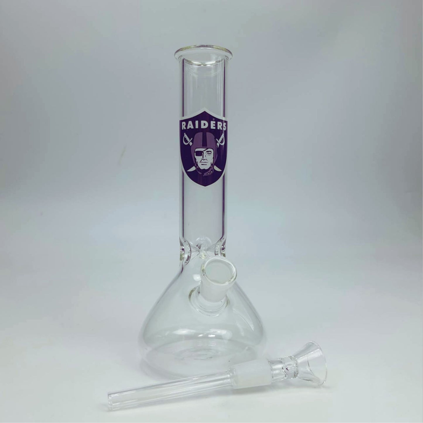 GLASS BONG | RAIDERS BEAKER GLASS BONG 8 INCH 4MM THICKNESS