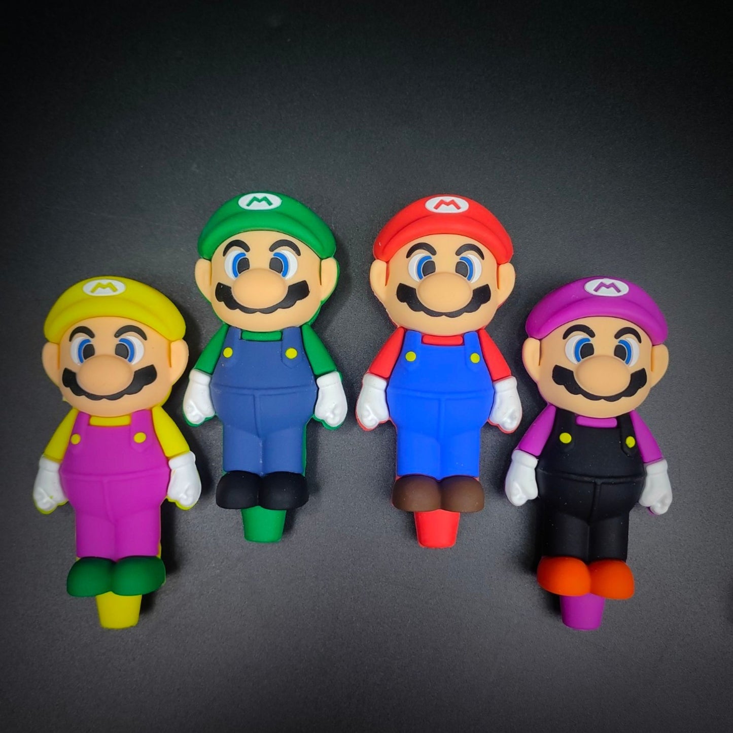 PIPE | PHOENIX MARIO SILICONE PIPE 4 INCH