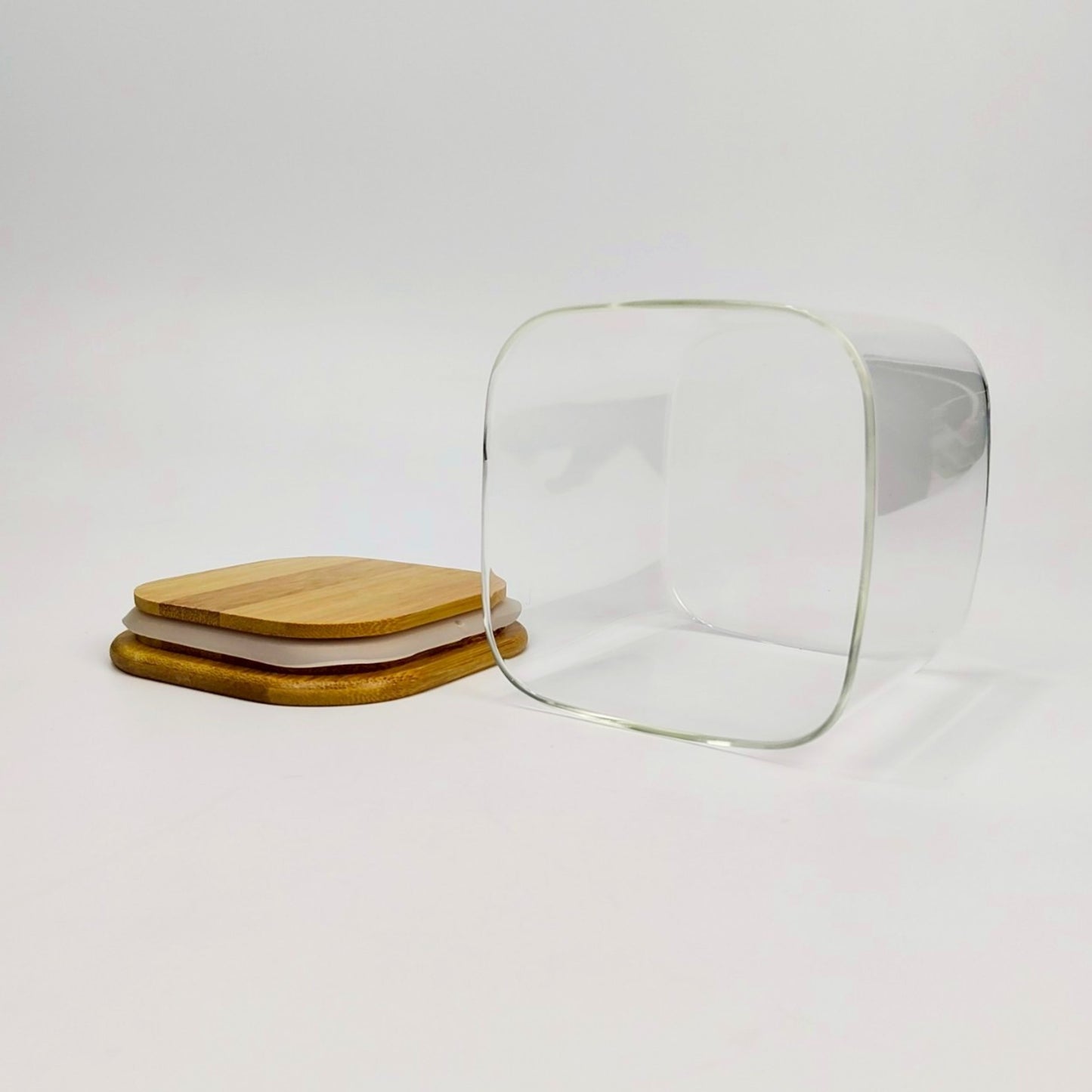 GLASS JAR | SQUARE GLASS JAR WITH WOODEN LID SIZE: 100 x 100MM - 700ML