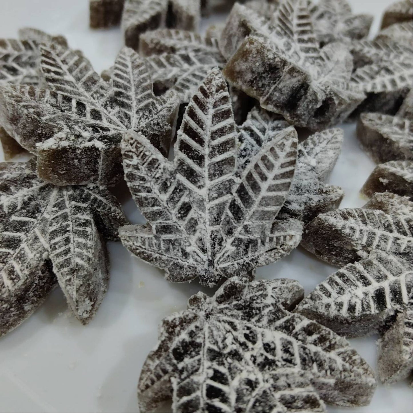 JELLY BUDRENA M HOMEMADE - LEAF GUMMY