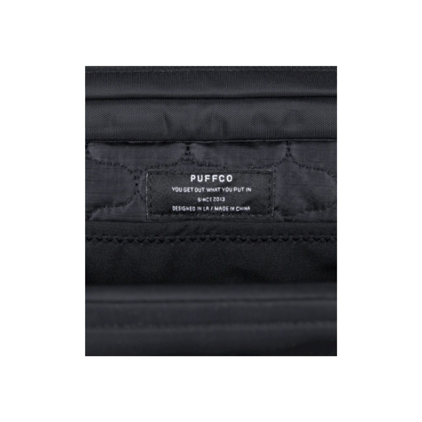 PUFFCO | THE PROXY TRAVEL BAG BLACK