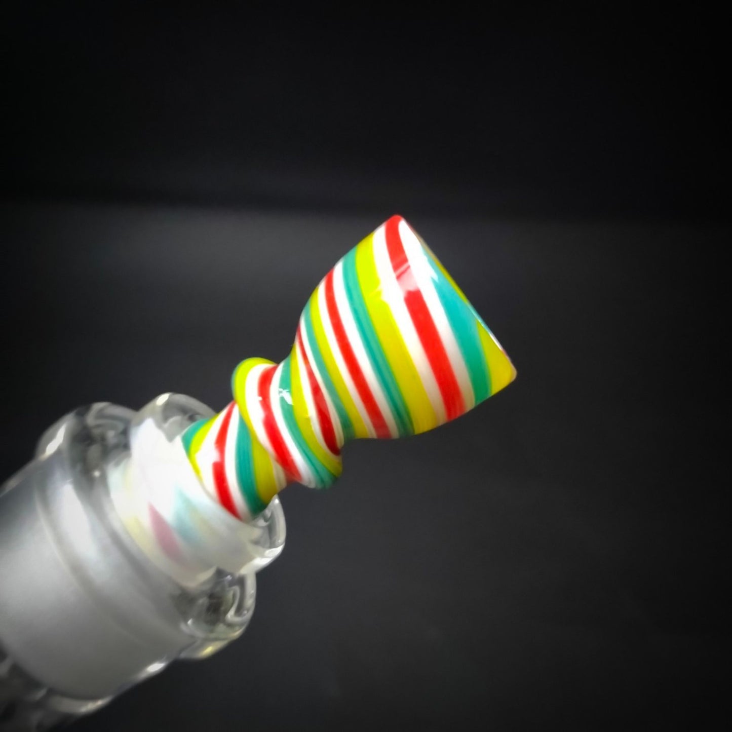 GLASS BOWL | TWISTY RETRO BOWL WITH HANDLE 14 MM