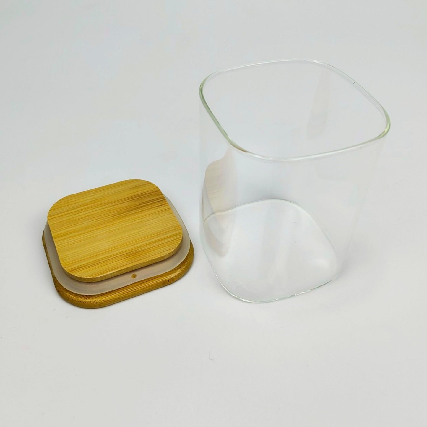 GLASS JAR | SQUARE GLASS JAR WITH WOODEN LID SIZE: 80 x 100MM - 500ML